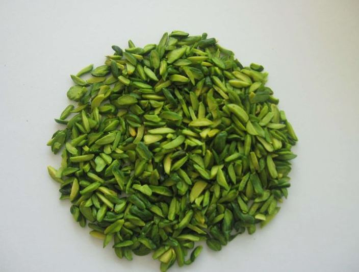 خلال پسته یک کیلویی مناسب استفاده در باقلوا و بستنی